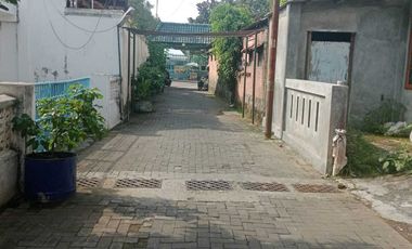 TANAH + RUMAH LAMA STRATEGIS DEKAT MANDALA KRIDA UMBULHARJO KOTA YOGYA