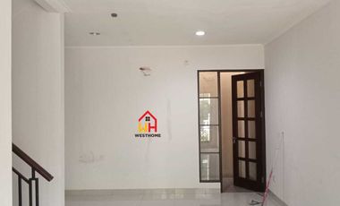 DISEWAKAN RUMAH GREEN LAKE CITY 6x15 CLUSTER EAST ASIA. TERMURAH