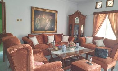 Rumah dgn Halaman Luas Depan RS HGA Sukmajaya Depok
