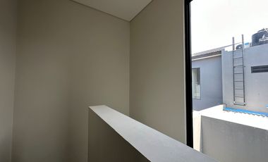 Rumah Qozy 3 KT di The Hills Pondok Cabe Tangerang Sel