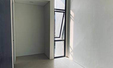 Rumah Qozy 3 KT di The Hills Pondok Cabe Tangerang Sel