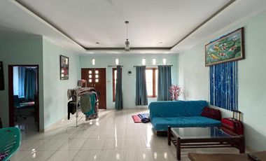 Rumah Nyaman di Komp Taman Pondok Cabe Pamulang