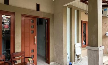 Rumah Nyaman di Komp Taman Pondok Cabe Pamulang