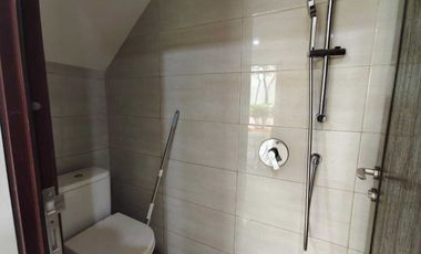 Disewakan Rumah Green Village Cipondoh Tangerang