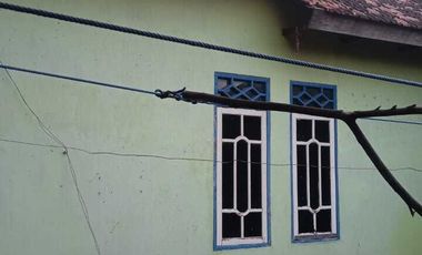 1953 Dijual Rumah MayJend Soemadi Kutorejo Mojokerto