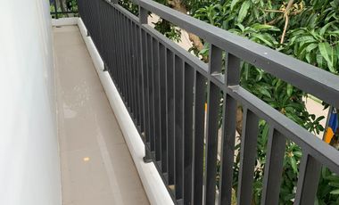 Disewakan atau Dijual Rumah 2 Lantai Di Pamulang