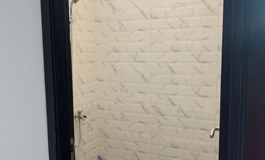 Disewakan atau Dijual Rumah 2 Lantai Di Pamulang