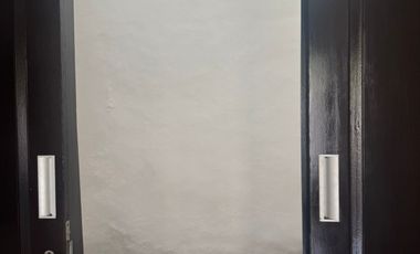 Disewakan atau Dijual Rumah 2 Lantai Di Pamulang