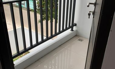 Disewakan atau Dijual Rumah 2 Lantai Di Pamulang