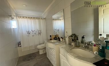 Casa en Venta en Impecable, 4 dormitorios, vista volcan Calbuco y Osorno, condominio