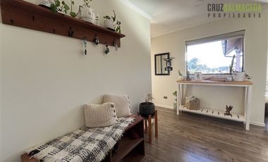 Casa en Venta en Impecable, 4 dormitorios, vista volcan Calbuco y Osorno, condominio