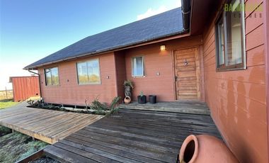 Casa en Venta en Impecable, 4 dormitorios, vista volcan Calbuco y Osorno, condominio