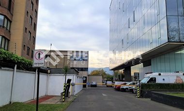 Oficina en Venta en Cam. El Alba con Padre Hurtado Central