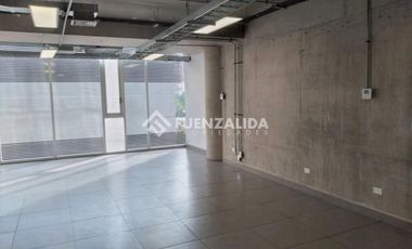 Oficina en Venta en Cam. El Alba con Padre Hurtado Central