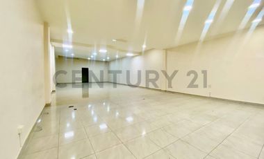 Renta Local Comercial  en Tumbaco