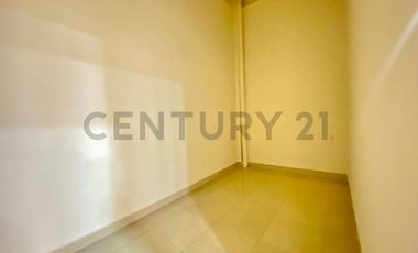 Renta Local Comercial  en Tumbaco