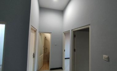 Rumah 2 Lantai modern di Tengah Kota Surabaya