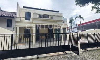 Disewakan Mini Building  3 Lt Di Kebayoran Baru