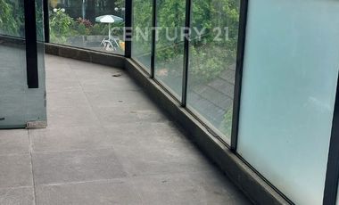 Disewakan Mini Building  3 Lt Di Kebayoran Baru