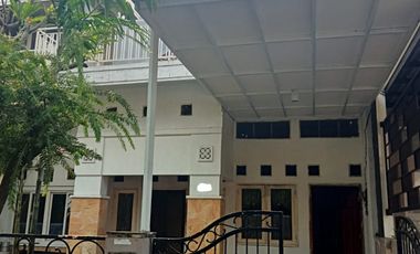Disewakan Rumah  Di Babatan Pratama  Surabaya Barat