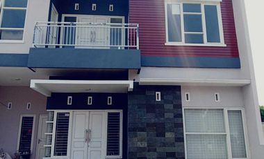 Rumah 2 Lantai Modern Siap Huni di Kota Jombang