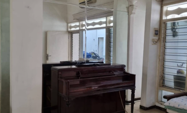 Disewakan Rumah Di Raya Darmo Baru Barat