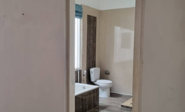 Disewakan Rumah Di Raya Darmo Baru Barat