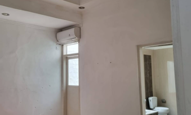 Disewakan Rumah Di Raya Darmo Baru Barat