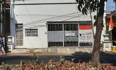 Disewakan Rumah Di Raya Darmo Baru Barat