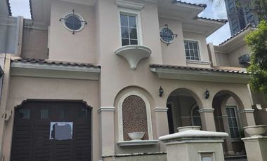 Disewakan Rumah Semi Furnished di Alam Sutera