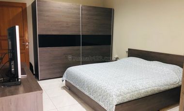 SEWA RUMAH BAGUS DI LIPPO CIKARANG ADA KOLAM RENANG NYA