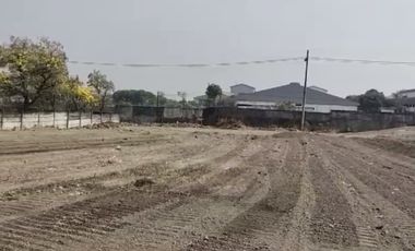 Ngoro tanah industri sudah uruk padat