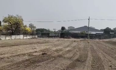 Ngoro tanah industri sudah uruk padat