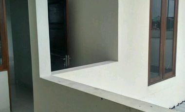 RUMAH 2 LANTAI & NYAMAN