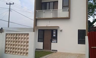 Rumah 2 lantai promo Tanpa Dp angsuran ringan