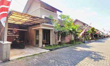 Rumah Bagus Full Furnish di Cluster Gentan Siap Huni