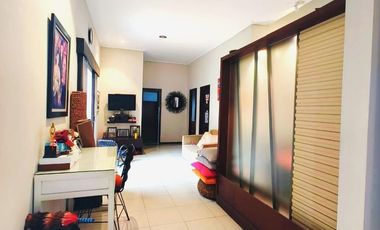 Rumah Bagus Full Furnish di Cluster Gentan Siap Huni