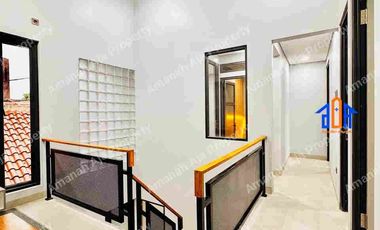 Rumah Furnished 4 Kamar Tidur Dekat Pintu Tol KPR DP 0