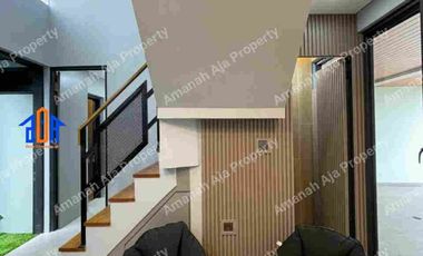 Rumah Furnished 4 Kamar Tidur Dekat Pintu Tol KPR DP 0