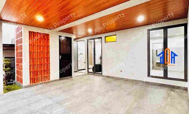 Rumah Furnished 4 Kamar Tidur Dekat Pintu Tol KPR DP 0