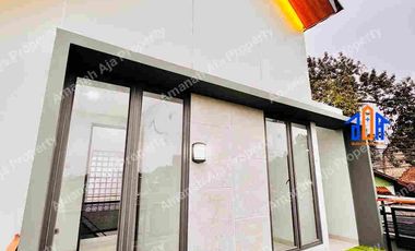 Rumah Furnished 4 Kamar Tidur Dekat Pintu Tol KPR DP 0