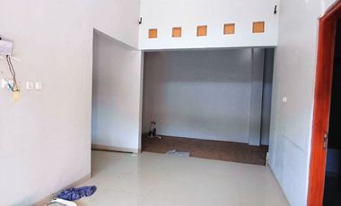 Rumah Baru Bagus di Perum Cluster Gentan Siap Huni