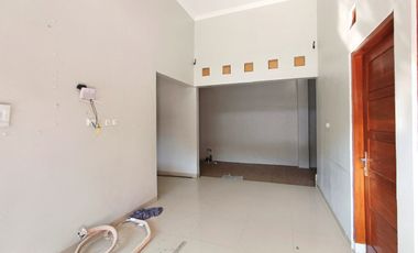Rumah Baru Bagus di Perum Cluster Gentan Siap Huni