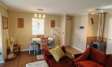 OPORTUNIDAD.  LINDA CASA EN QUILÉN SECTOR MIRADOR.