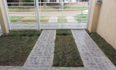 Departamento en venta - 3 Dormitorios 2 Baños - Malvinas Argentinas