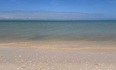 EN VENTA CASA EN ESQUINA EN SEGUNDA FILA EN TELCHAC PUERTO