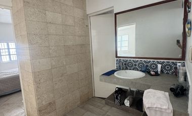 EN VENTA CASA EN ESQUINA EN SEGUNDA FILA EN TELCHAC PUERTO