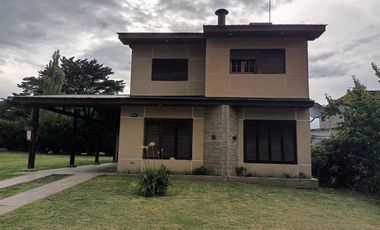 Casa en venta - 3 Dormitorios 1 Baño - Miramar