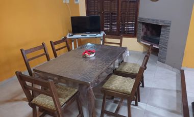 Casa en venta - 3 Dormitorios 1 Baño - Miramar