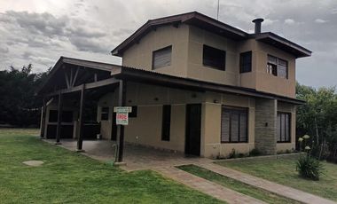 Casa en venta - 3 Dormitorios 1 Baño - Miramar